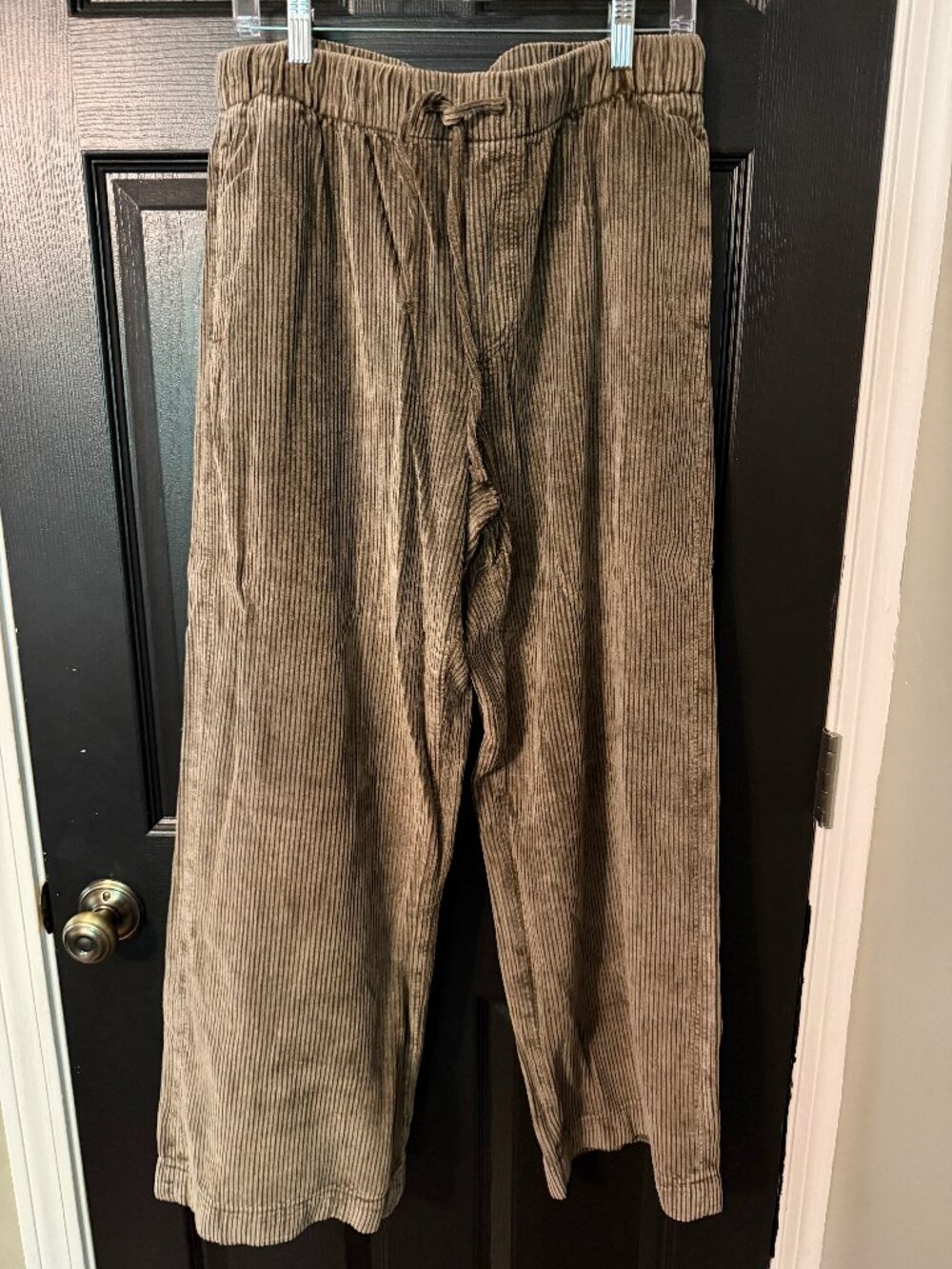 NWT American Eagle Soft Pull On Corduroy Pants Brown Medium